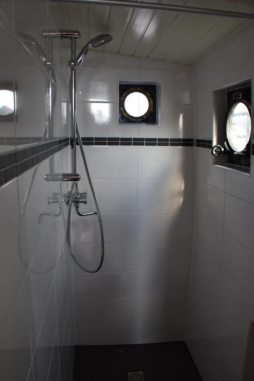 Boat-Apartment Rotterdam Fokkelina מראה חיצוני תמונה